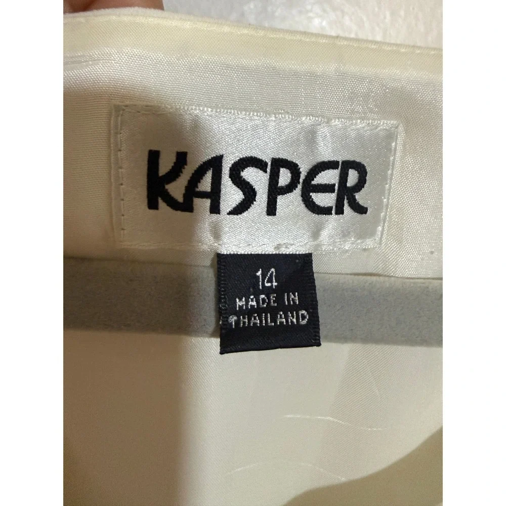 Kasper Sleeveless Blouse Women 14 White V-Neck Side Zip Lined Shell Top - Picture 4 of 6